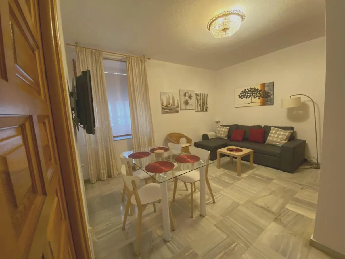 Comfortable Apartment In Central Cordoba 42 M² Parking 0*,  Spain