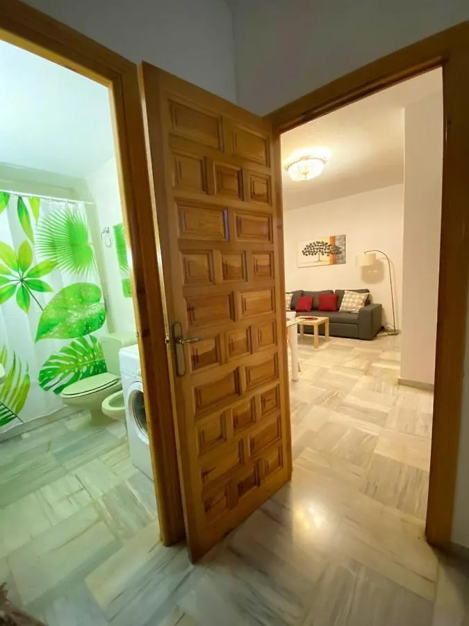 Comfortable Apartment In Central Cordoba 42 M² Parking Spain