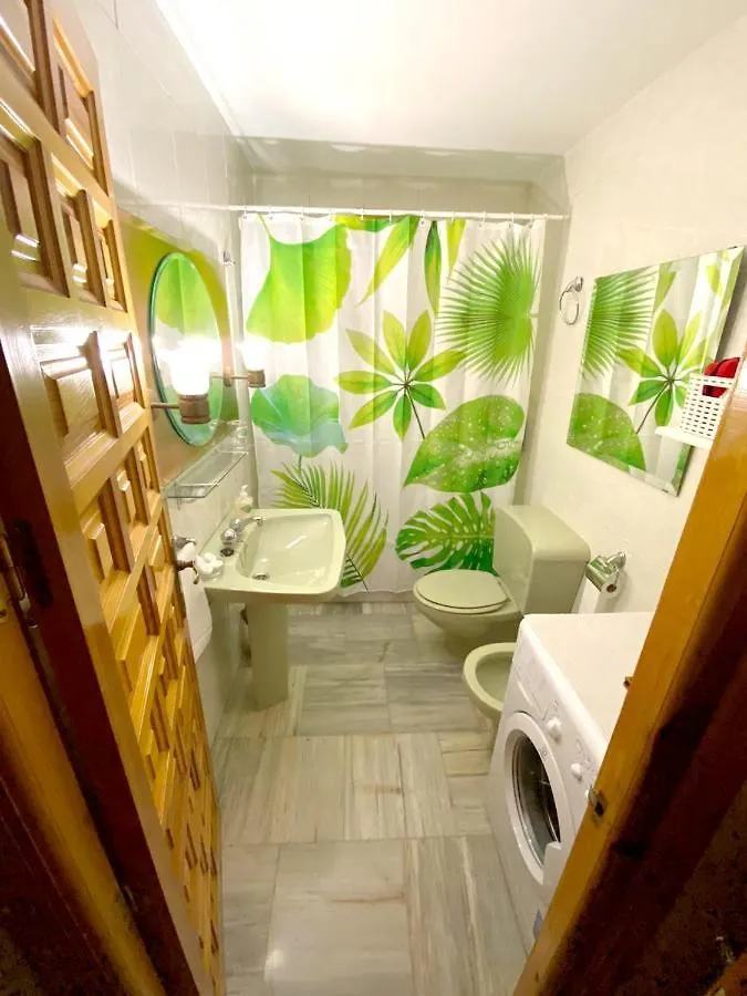 Comfortable Apartment In Central Cordoba 42 M² Parking 0*,